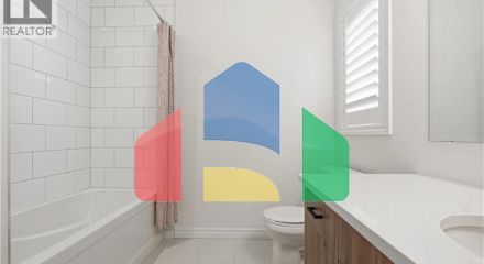 Residential - Single Family Home - Kitchener, Canada - Canada