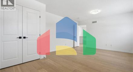 Residential - Single Family Home - Kitchener, Canada - Canada