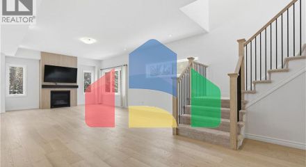 Residential - Single Family Home - Kitchener, Canada - Canada