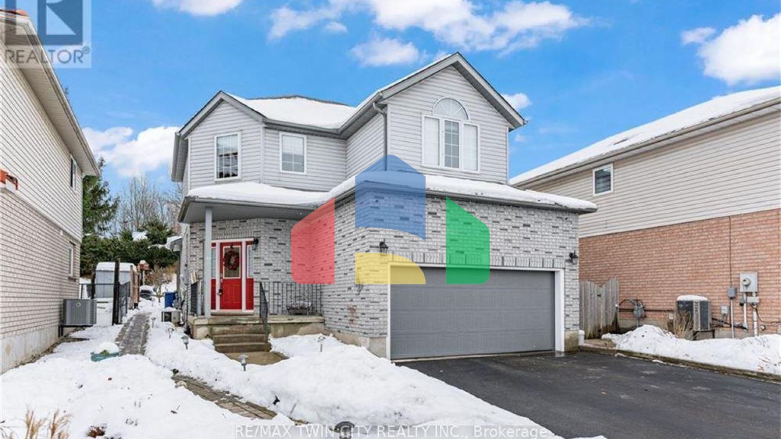 Residential - Single Family Home - Kitchener, Canada - Canada