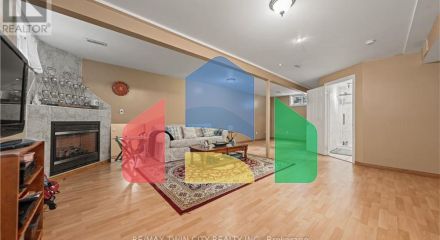 Residential - Single Family Home - Kitchener, Canada - Canada