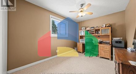 Residential - Single Family Home - Kitchener, Canada - Canada