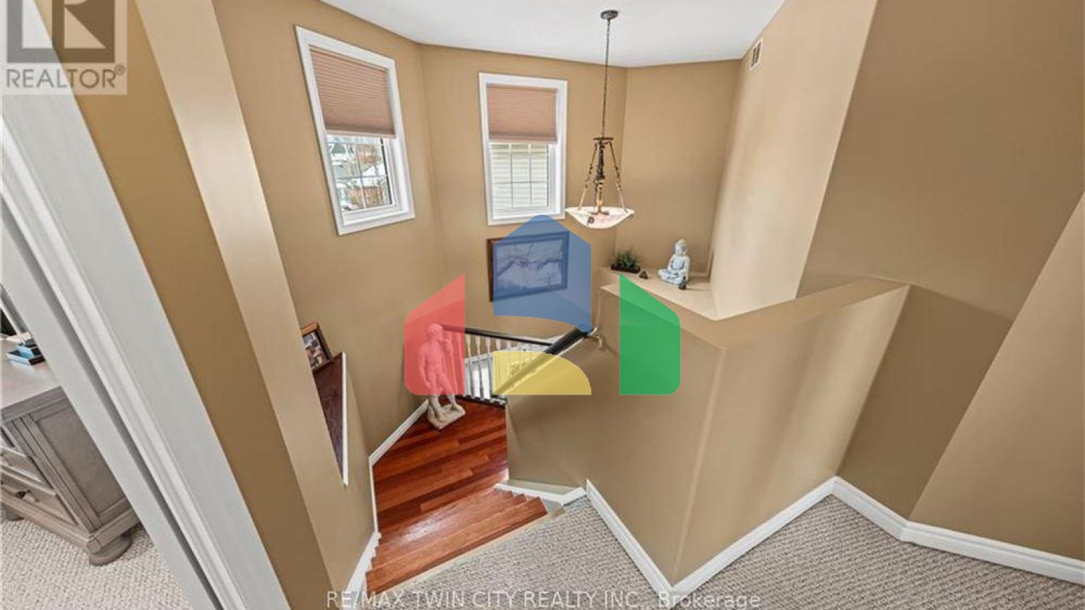 Residential - Single Family Home - Kitchener, Canada - Canada