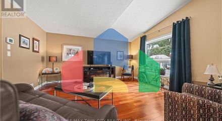 Residential - Single Family Home - Kitchener, Canada - Canada