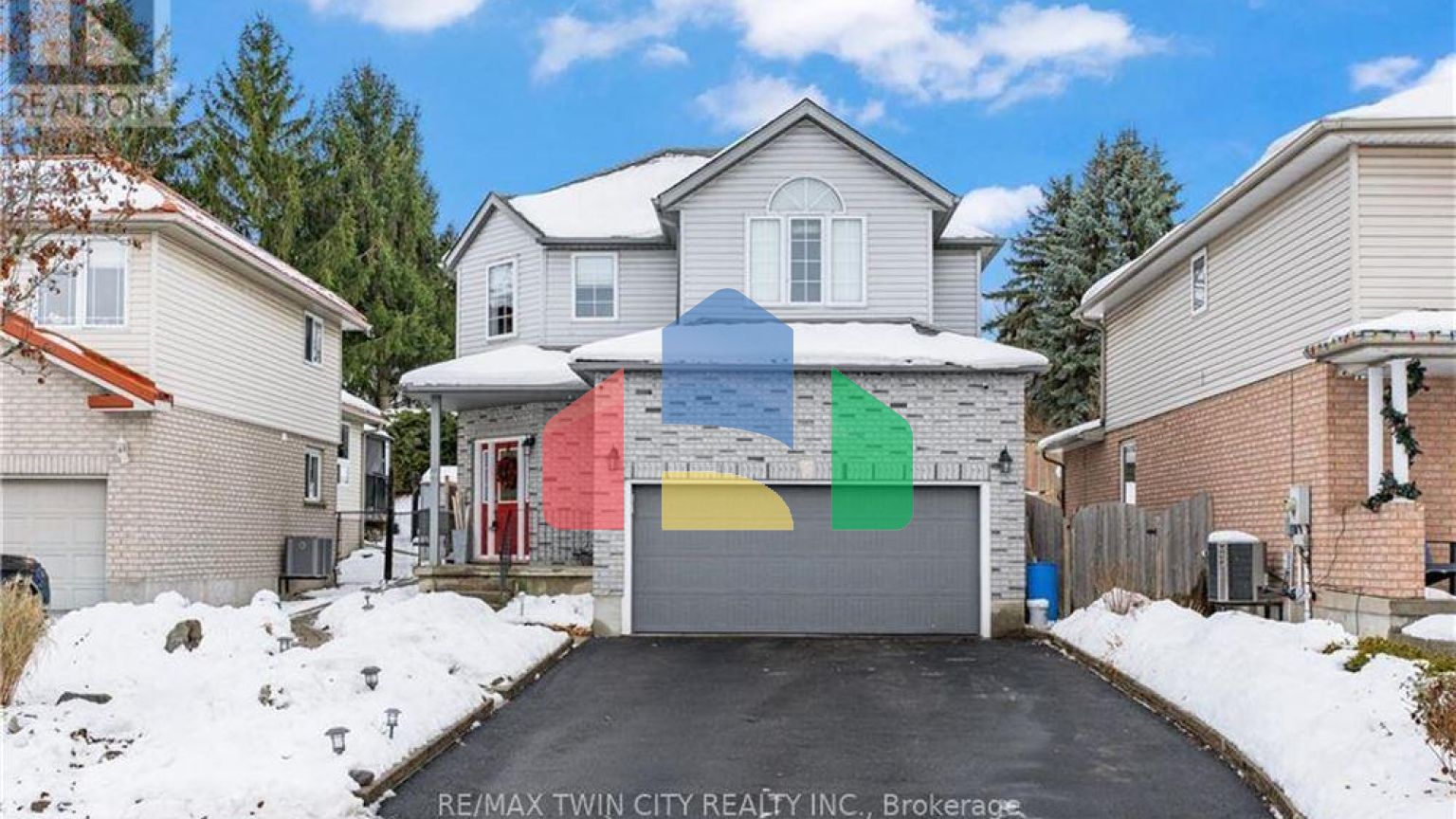 Residential - Single Family Home - Kitchener, Canada - Canada