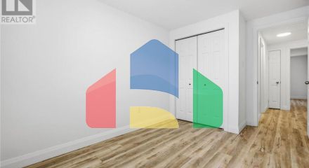 Residential - Single Family Home - Kitchener, Canada - Canada