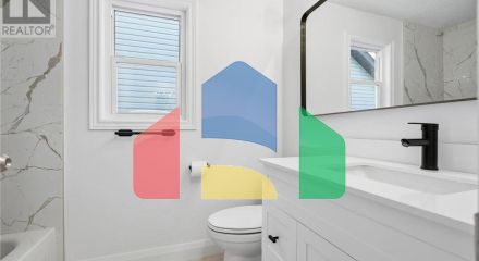 Residential - Single Family Home - Kitchener, Canada - Canada