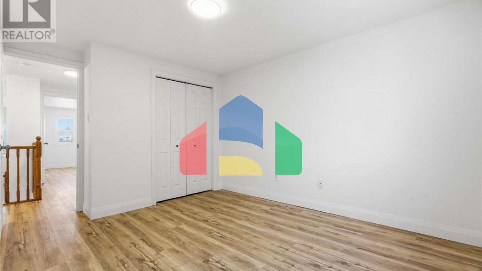 Residential - Single Family Home - Kitchener, Canada - Canada