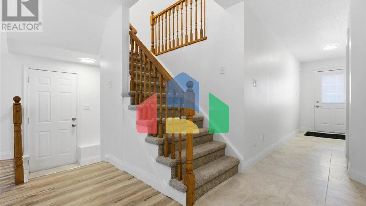 Residential - Single Family Home - Kitchener, Canada - Canada