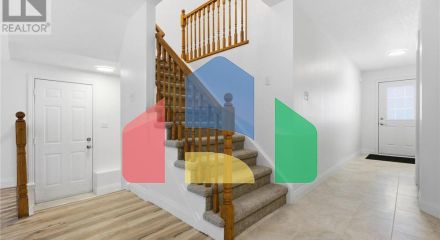 Residential - Single Family Home - Kitchener, Canada - Canada