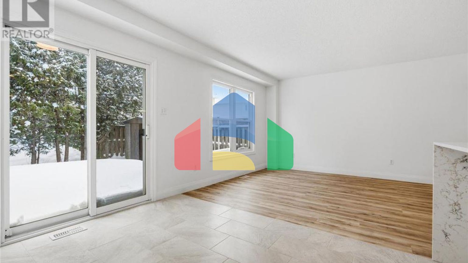 Residential - Single Family Home - Kitchener, Canada - Canada