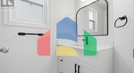 Residential - Single Family Home - Kitchener, Canada - Canada