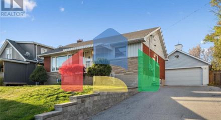 Residential - Single Family Home - Kitchener, Canada - Canada