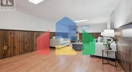 Residential - Single Family Home - Kitchener, Canada - Canada