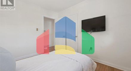 Residential - Single Family Home - Kitchener, Canada - Canada