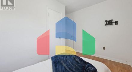 Residential - Single Family Home - Kitchener, Canada - Canada