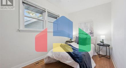 Residential - Single Family Home - Kitchener, Canada - Canada