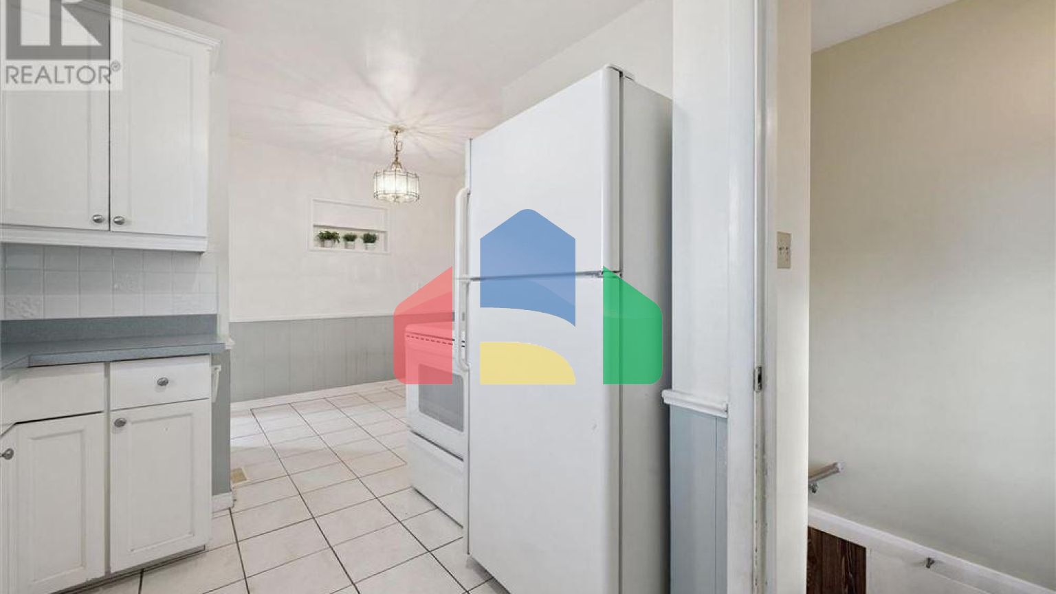 Residential - Single Family Home - Kitchener, Canada - Canada