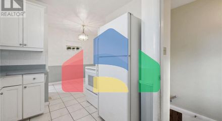 Residential - Single Family Home - Kitchener, Canada - Canada