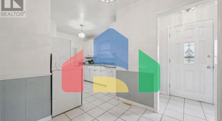 Residential - Single Family Home - Kitchener, Canada - Canada