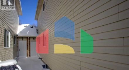 Residential - Single Family Home - Kitchener, Canada - Canada