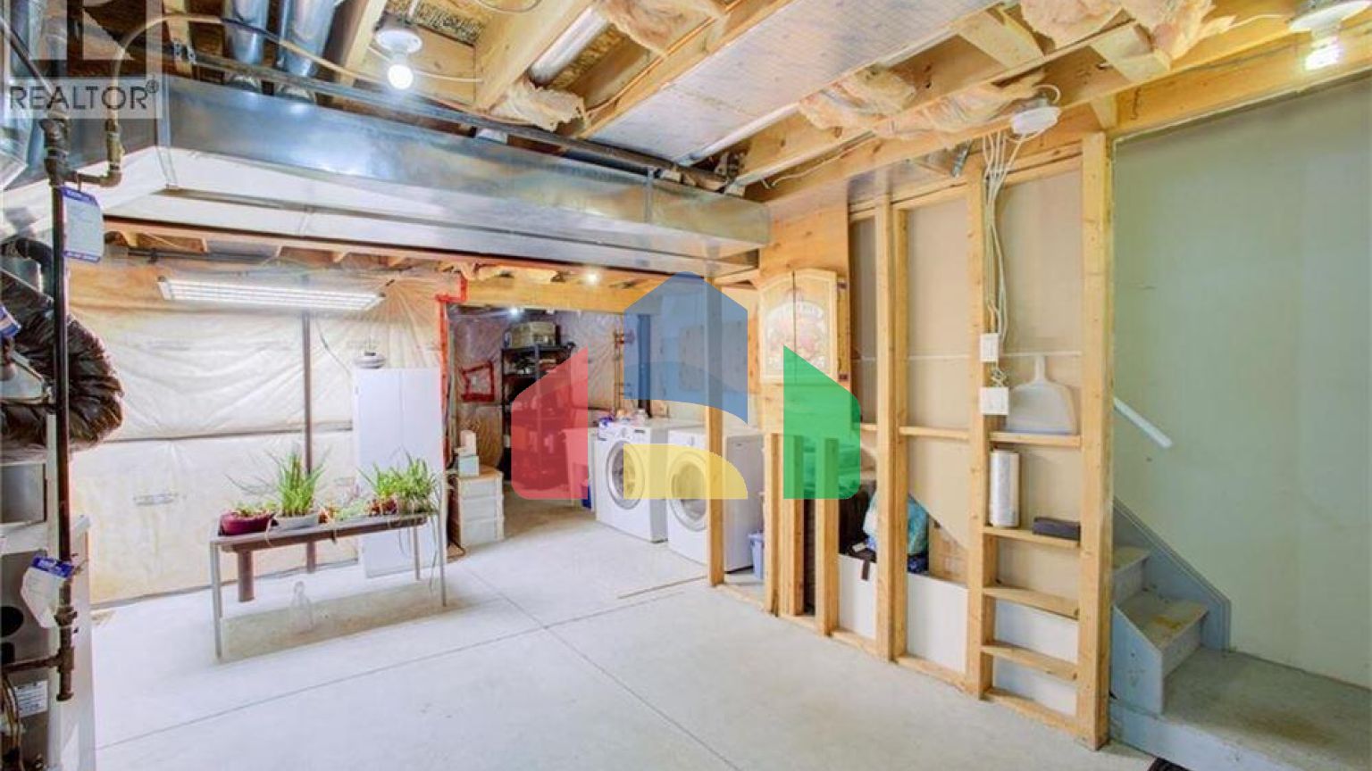 Residential - Single Family Home - Kitchener, Canada - Canada