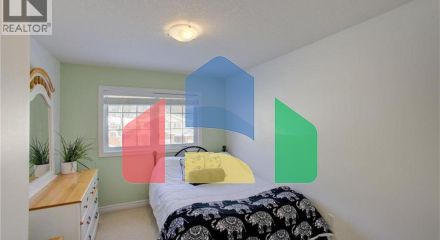 Residential - Single Family Home - Kitchener, Canada - Canada