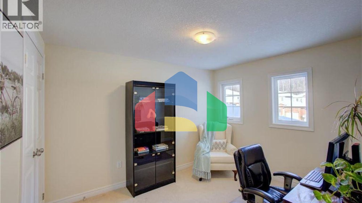 Residential - Single Family Home - Kitchener, Canada - Canada