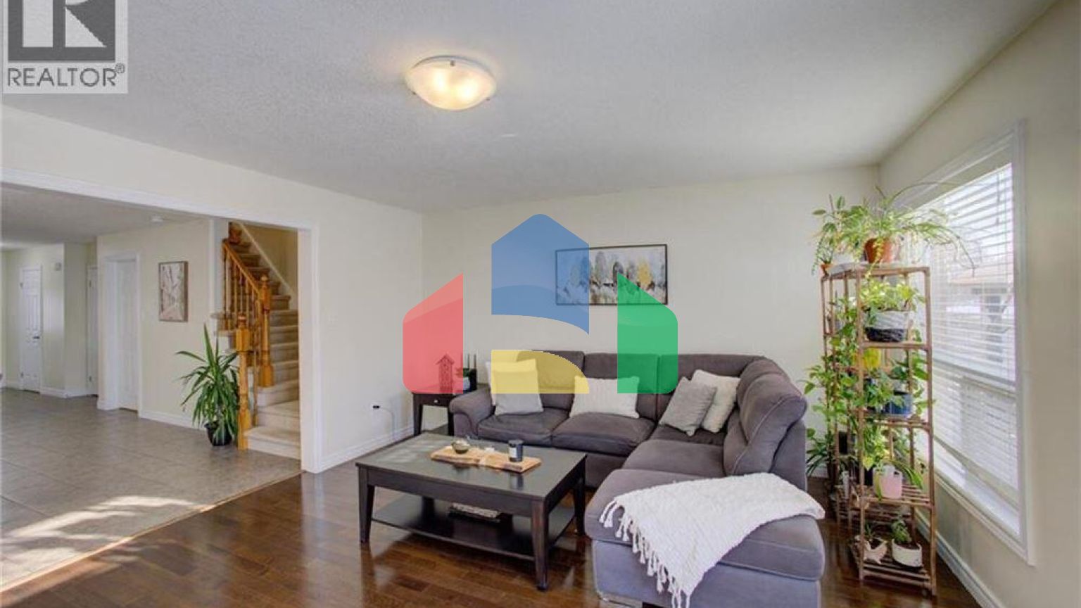 Residential - Single Family Home - Kitchener, Canada - Canada