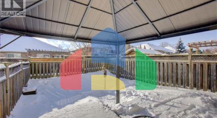 Residential - Single Family Home - Kitchener, Canada - Canada