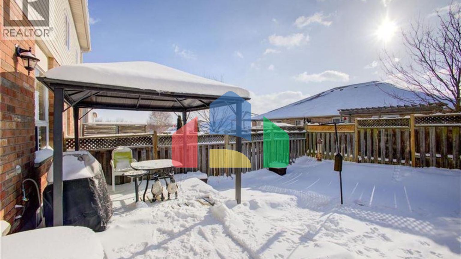 Residential - Single Family Home - Kitchener, Canada - Canada