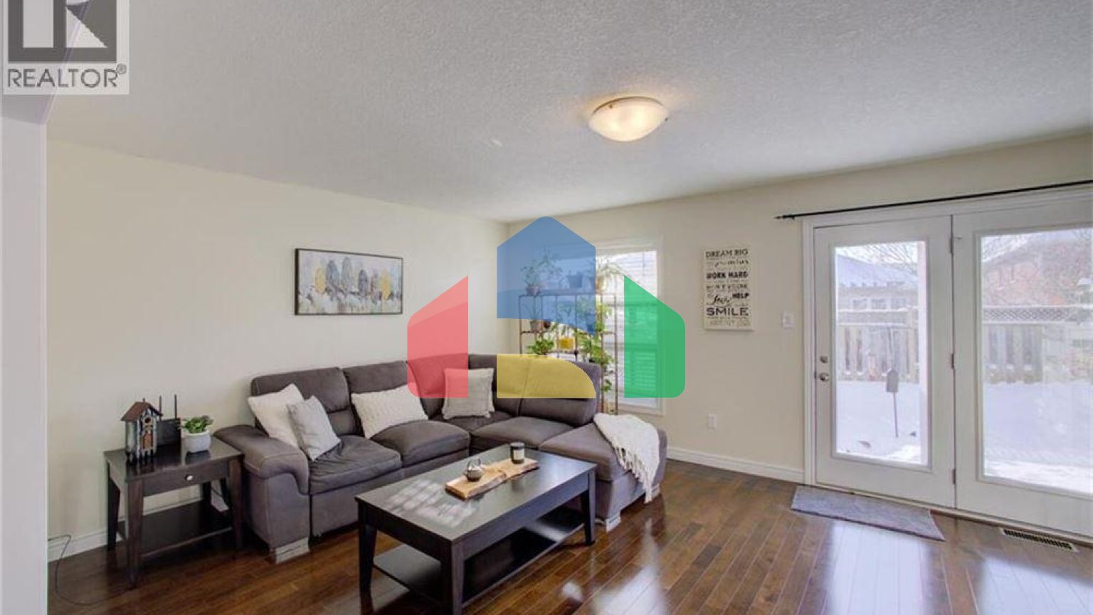 Residential - Single Family Home - Kitchener, Canada - Canada