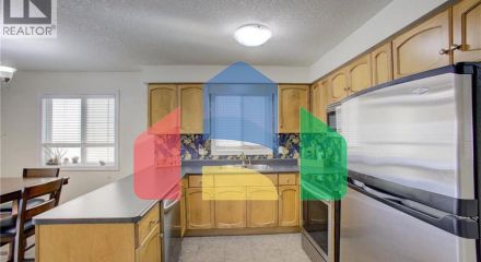 Residential - Single Family Home - Kitchener, Canada - Canada