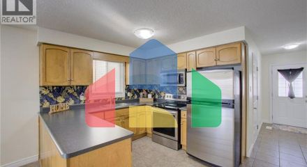 Residential - Single Family Home - Kitchener, Canada - Canada