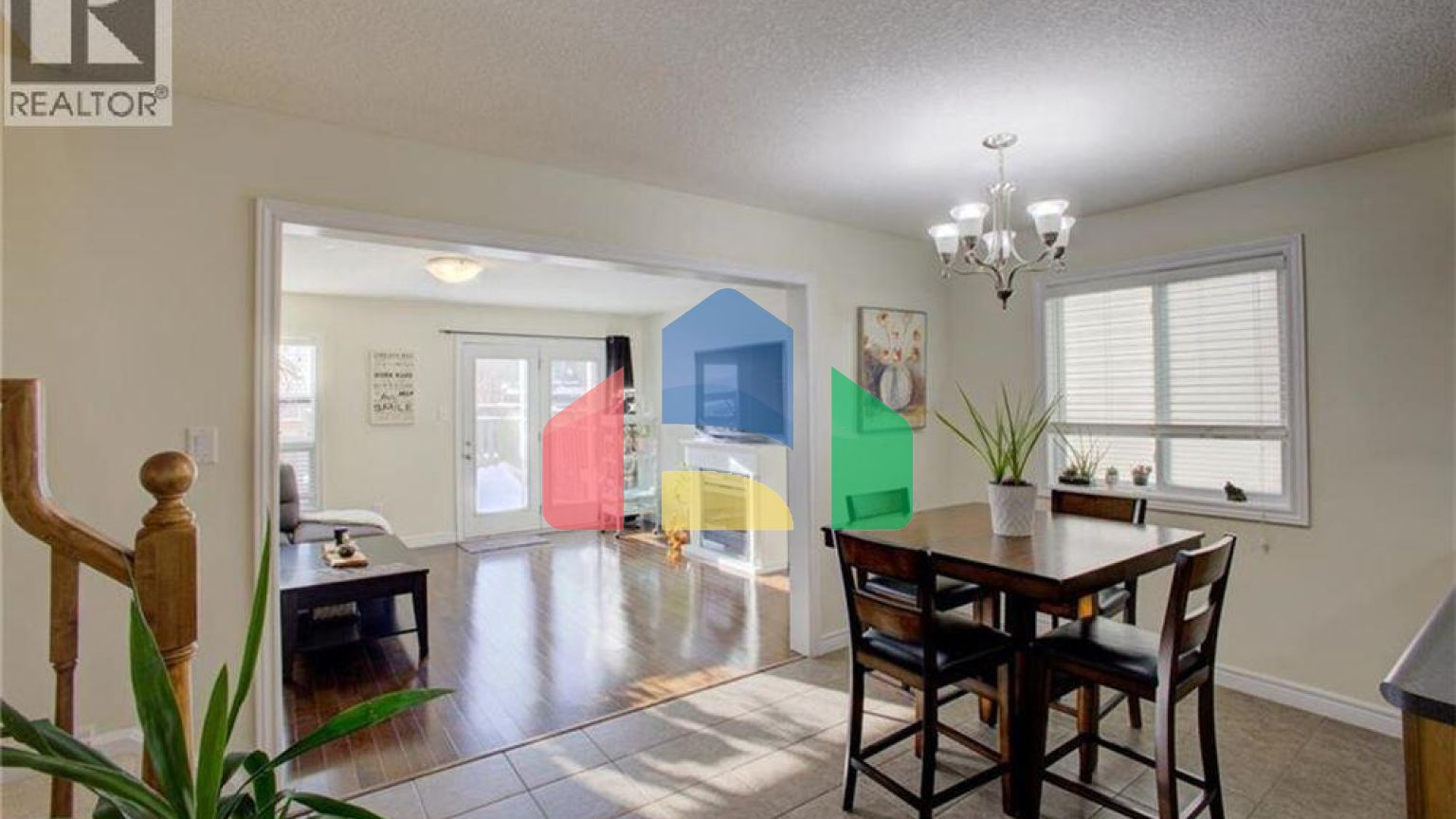 Residential - Single Family Home - Kitchener, Canada - Canada