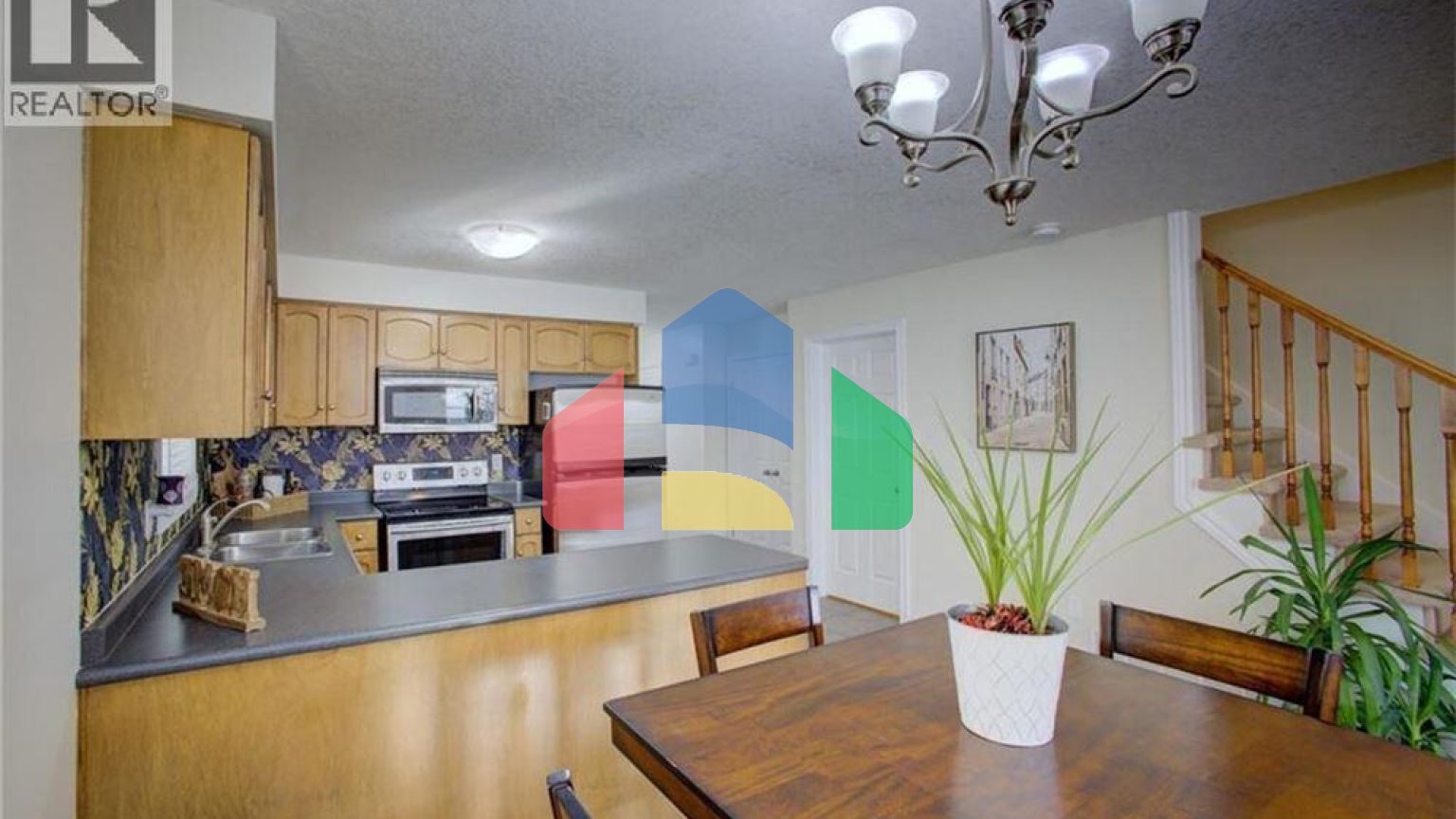 Residential - Single Family Home - Kitchener, Canada - Canada