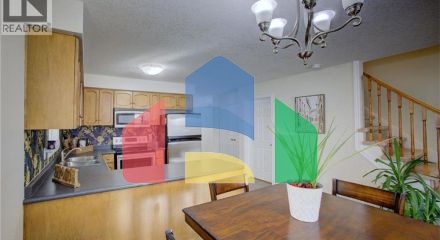 Residential - Single Family Home - Kitchener, Canada - Canada