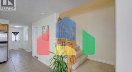 Residential - Single Family Home - Kitchener, Canada - Canada