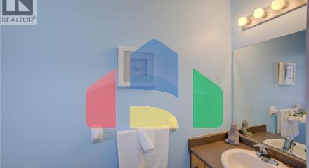 Residential - Single Family Home - Kitchener, Canada - Canada