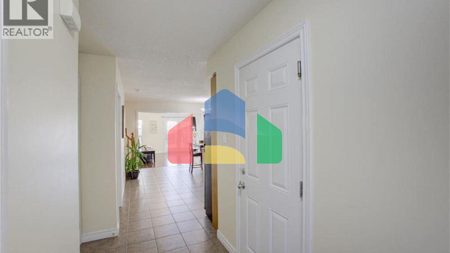 Residential - Single Family Home - Kitchener, Canada - Canada