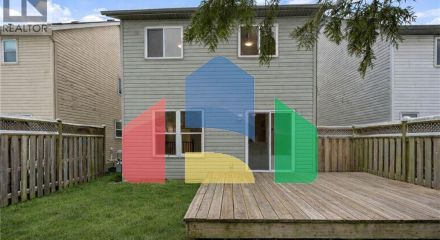 Residential - Single Family Home - Kitchener, Canada - Canada