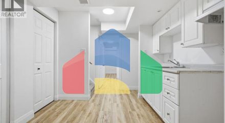 Residential - Single Family Home - Kitchener, Canada - Canada