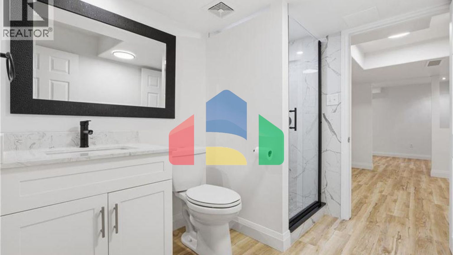 Residential - Single Family Home - Kitchener, Canada - Canada