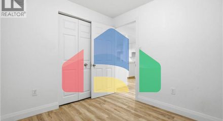 Residential - Single Family Home - Kitchener, Canada - Canada