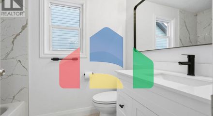 Residential - Single Family Home - Kitchener, Canada - Canada