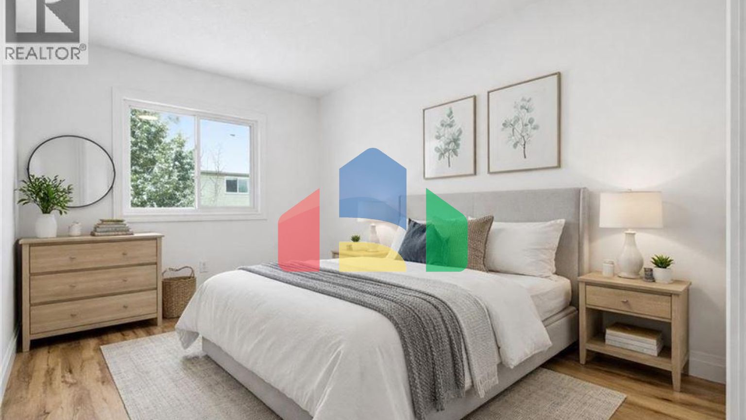 Residential - Single Family Home - Kitchener, Canada - Canada