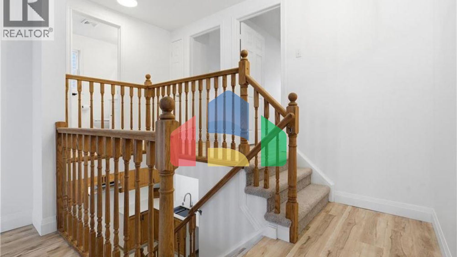 Residential - Single Family Home - Kitchener, Canada - Canada