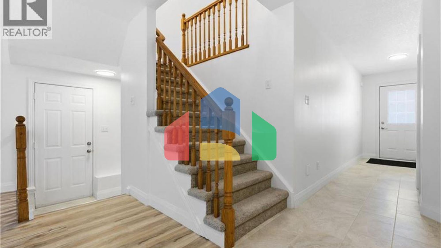 Residential - Single Family Home - Kitchener, Canada - Canada