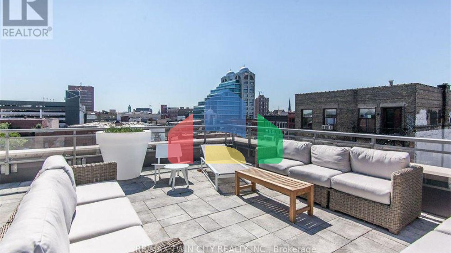 Residential - Condo/Apartment - Kitchener, Canada - Canada