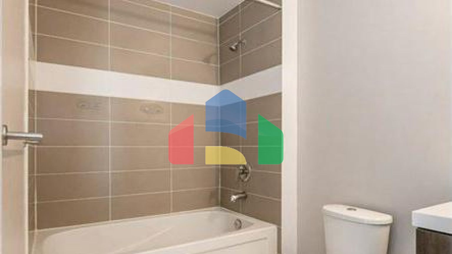 Residential - Condo/Apartment - Kitchener, Canada - Canada